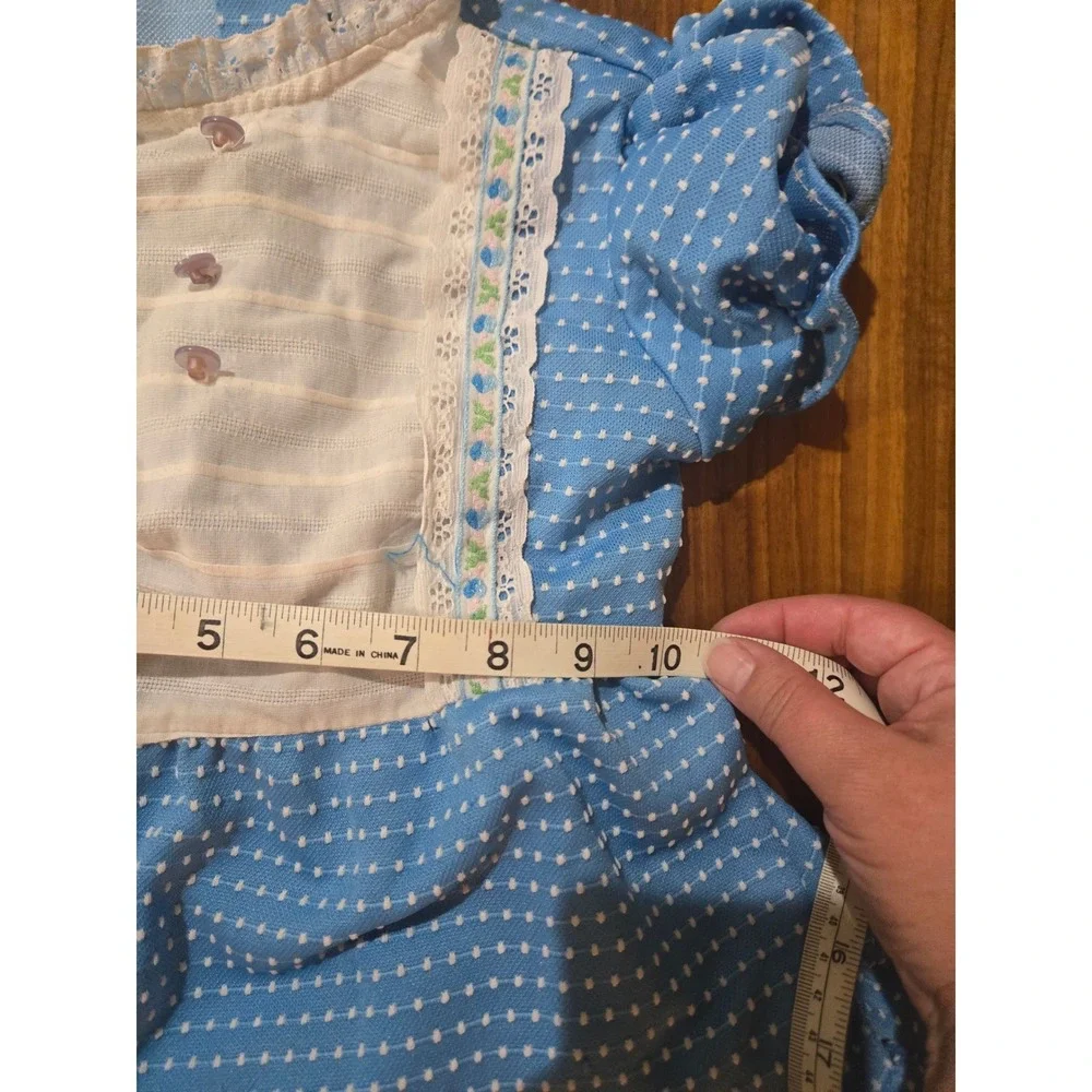 Vintage Girls Blue Swiss Dot Prairie Dress Lace Floral Bib Ruffle Cottagecore 2T